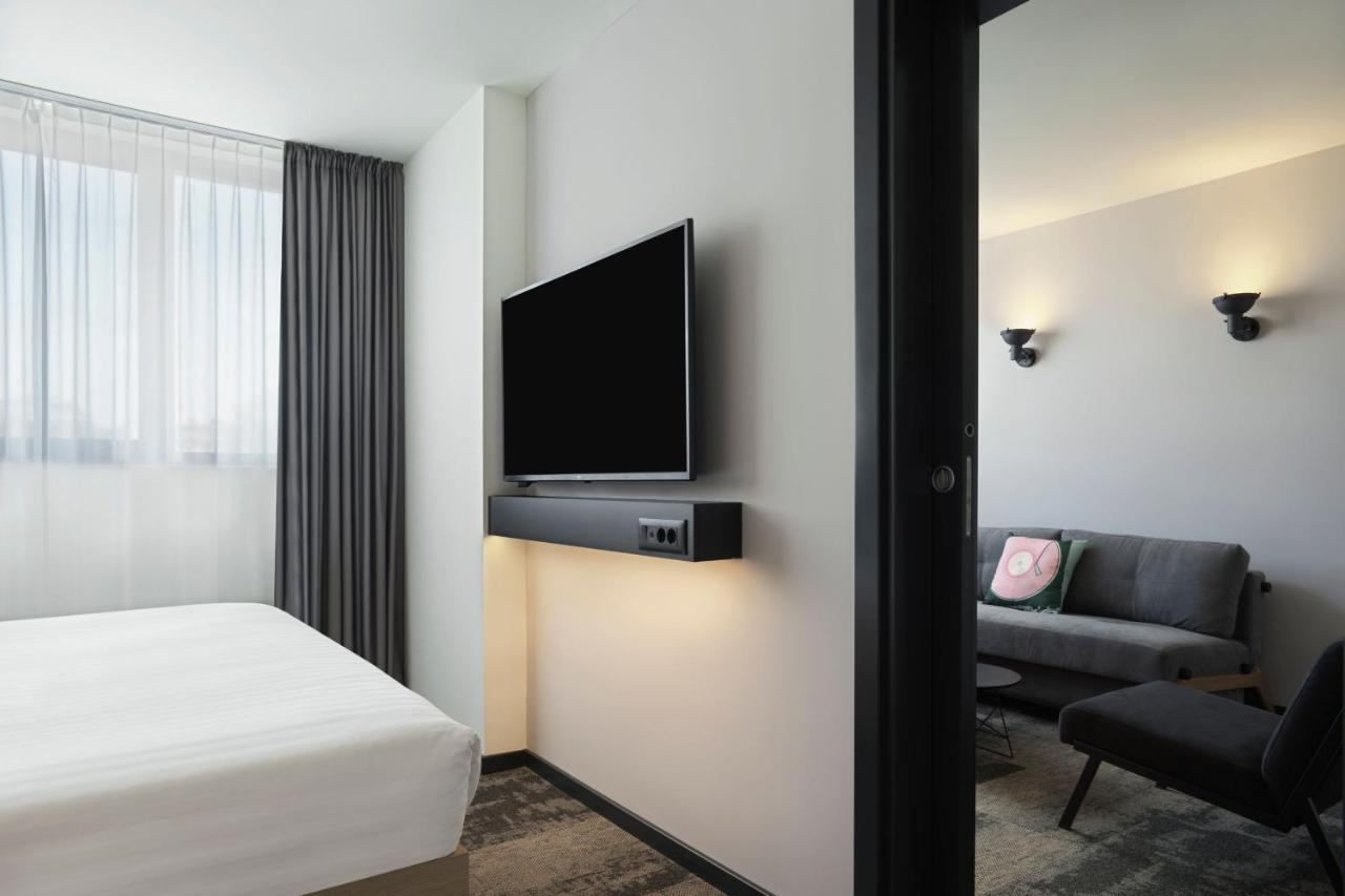 Moxy Belgrade Hotell Eksteriør bilde