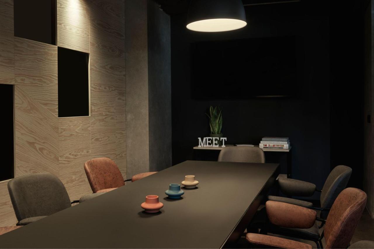 Moxy Belgrade Hotell Eksteriør bilde