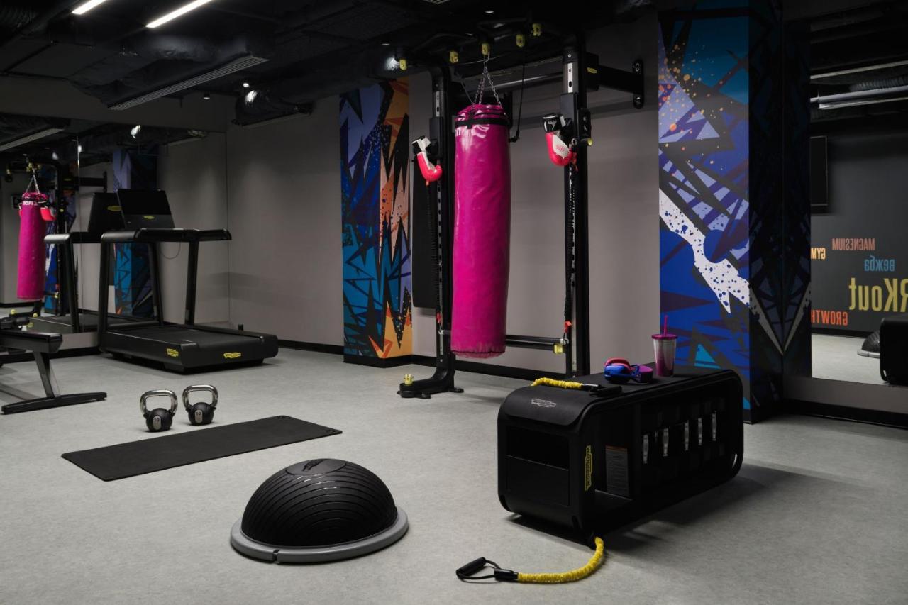 Moxy Belgrade Hotell Eksteriør bilde