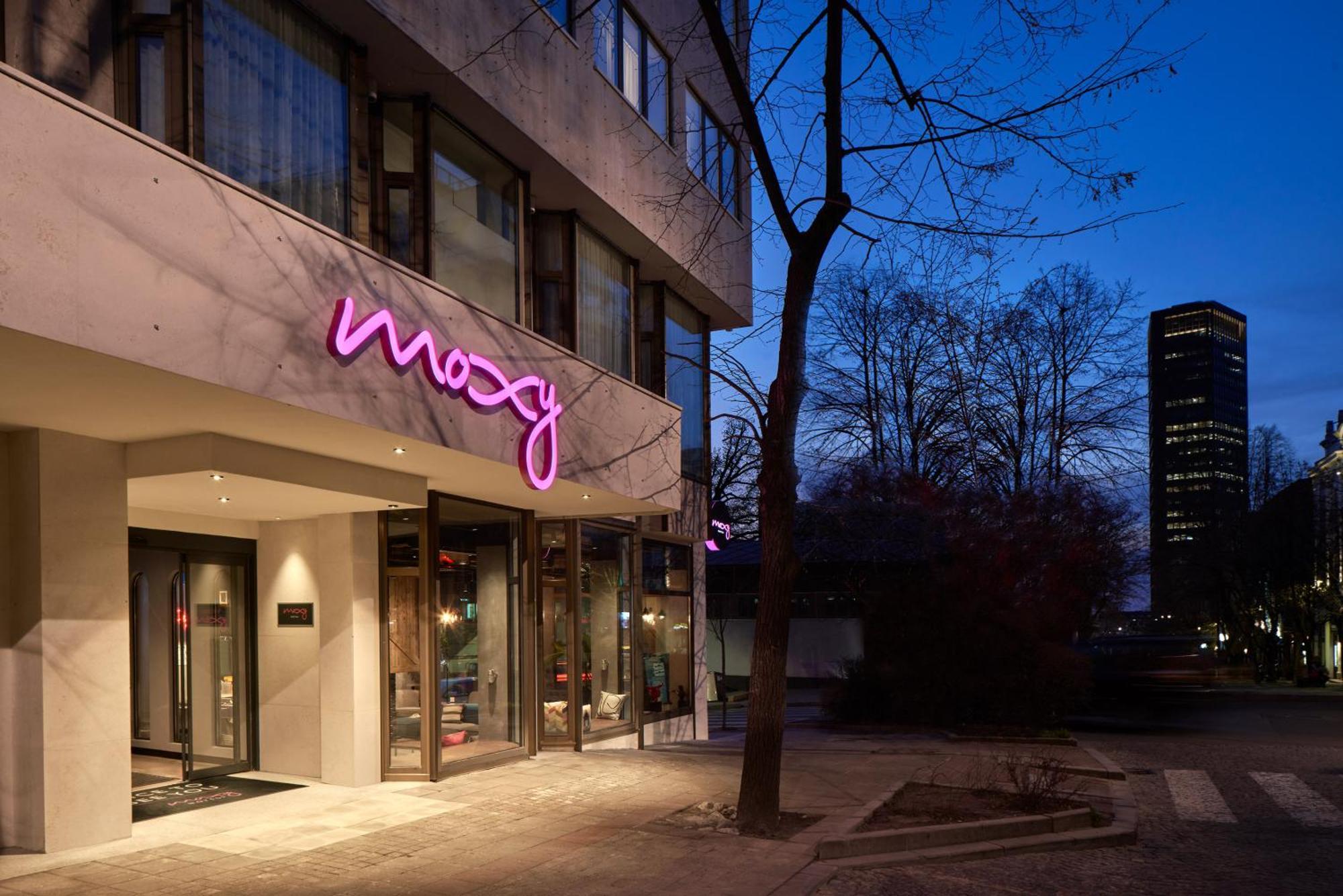 Moxy Belgrade Hotell Eksteriør bilde